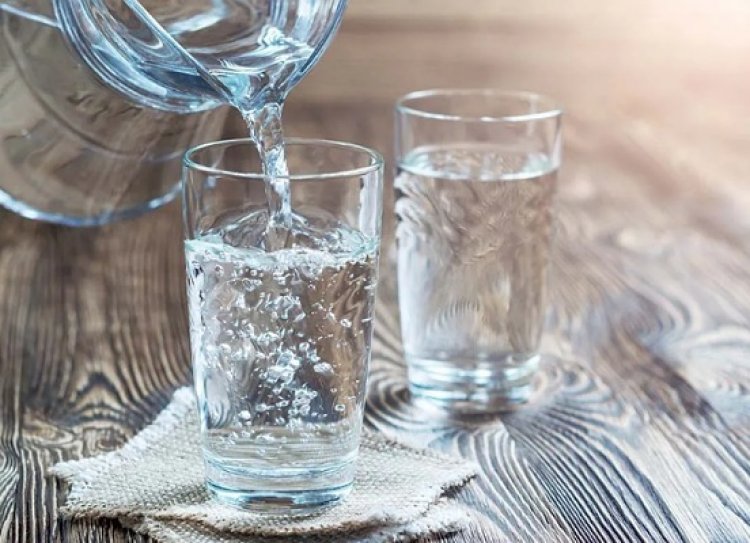 सतत पाणि पिण्याची सवय तुम्हाला 'या' मोठ्या रोगांपासून वाचवू शकते