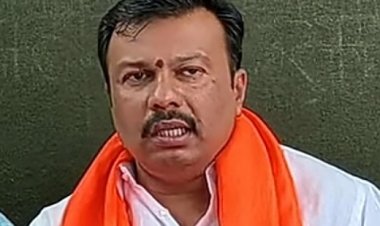 प्रहार जनशक्ती मधून अजय महाराज बारसकरांची हकालपट्टी