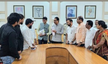 मुख्य सचिव, जिल्हाधिकाऱ्यासह महसुल अधिकाऱ्यांविरुद्ध ॲट्रॉसिटी चा गुन्हा दाखल करा अन्यथा..... : माजी खासदार इम्तियाज़ जलील