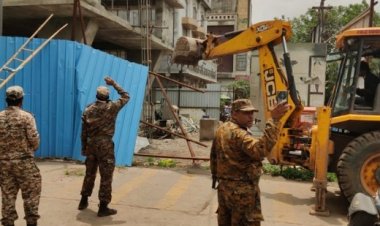 जालना रोडवरील अतिक्रमणांवर मनपाची जोरदार कारवाई, 180 बांधकामं पाडली : सोमवारी पुढील कारवाई